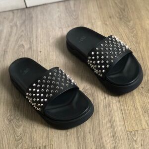 Christian Louboutin slide men size 10 US/44 EU